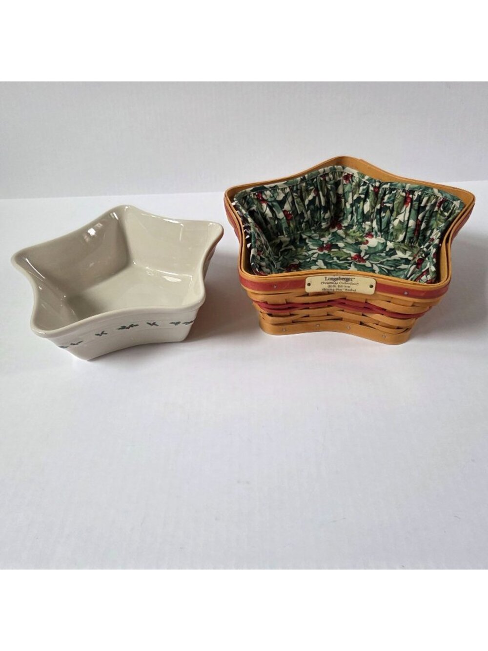 Longaberger 2001 Red Shining Star Basket Liner Protector American Holly Dish Set